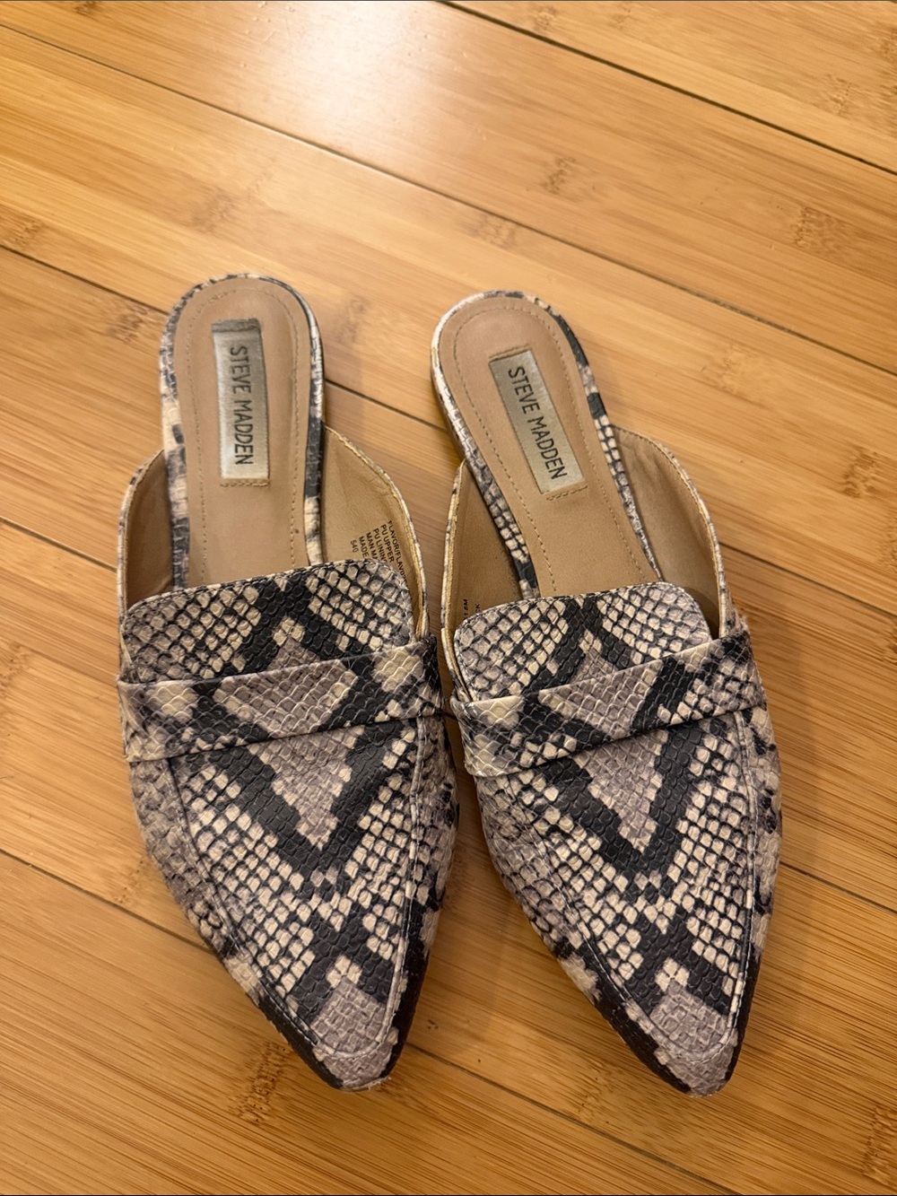 Steve Madden Snake-Print Pointed Mule - Black & Gray